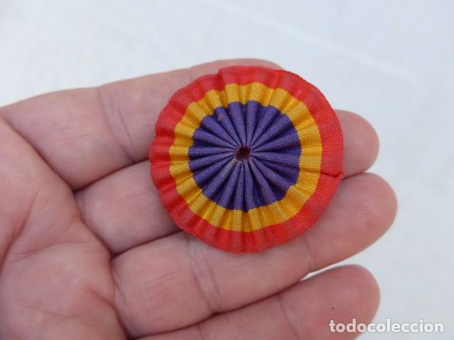 Militaria: ANTIGUA ESCARAPELA REPUBLICANA ORIGINAL DE CASTELLS GUERRA CIVIL 4cm