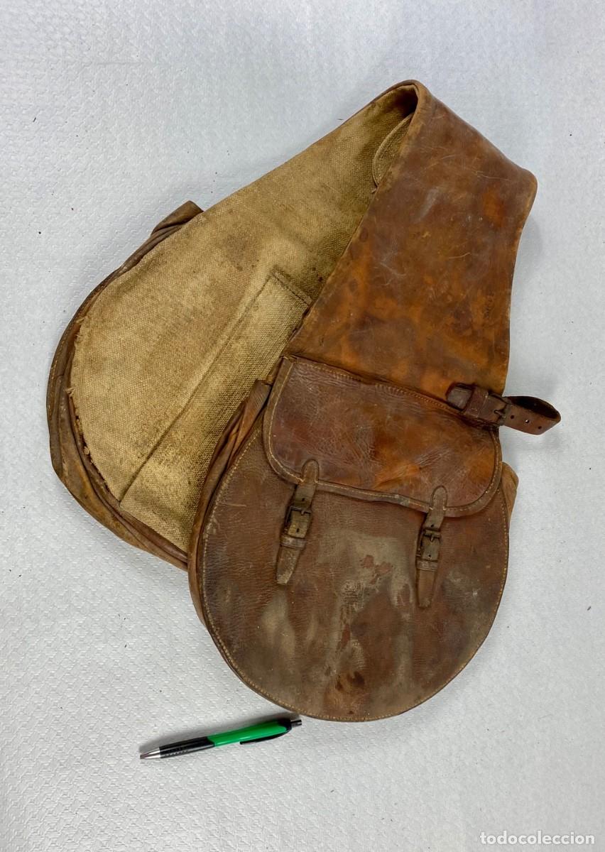 Militaria: Alforjas Militares en cuero para adaptar a silla de montar CABALLER&Iacute;A