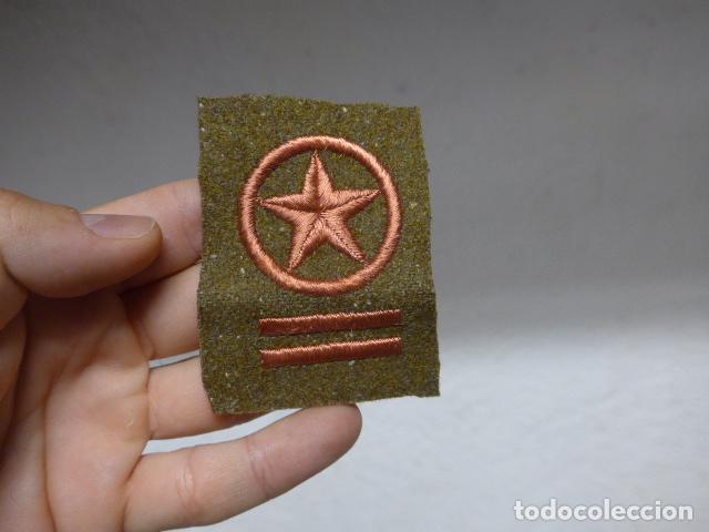 Militaria: Antiguo parche bordado republicano original de comisario politico. Guerra civil.