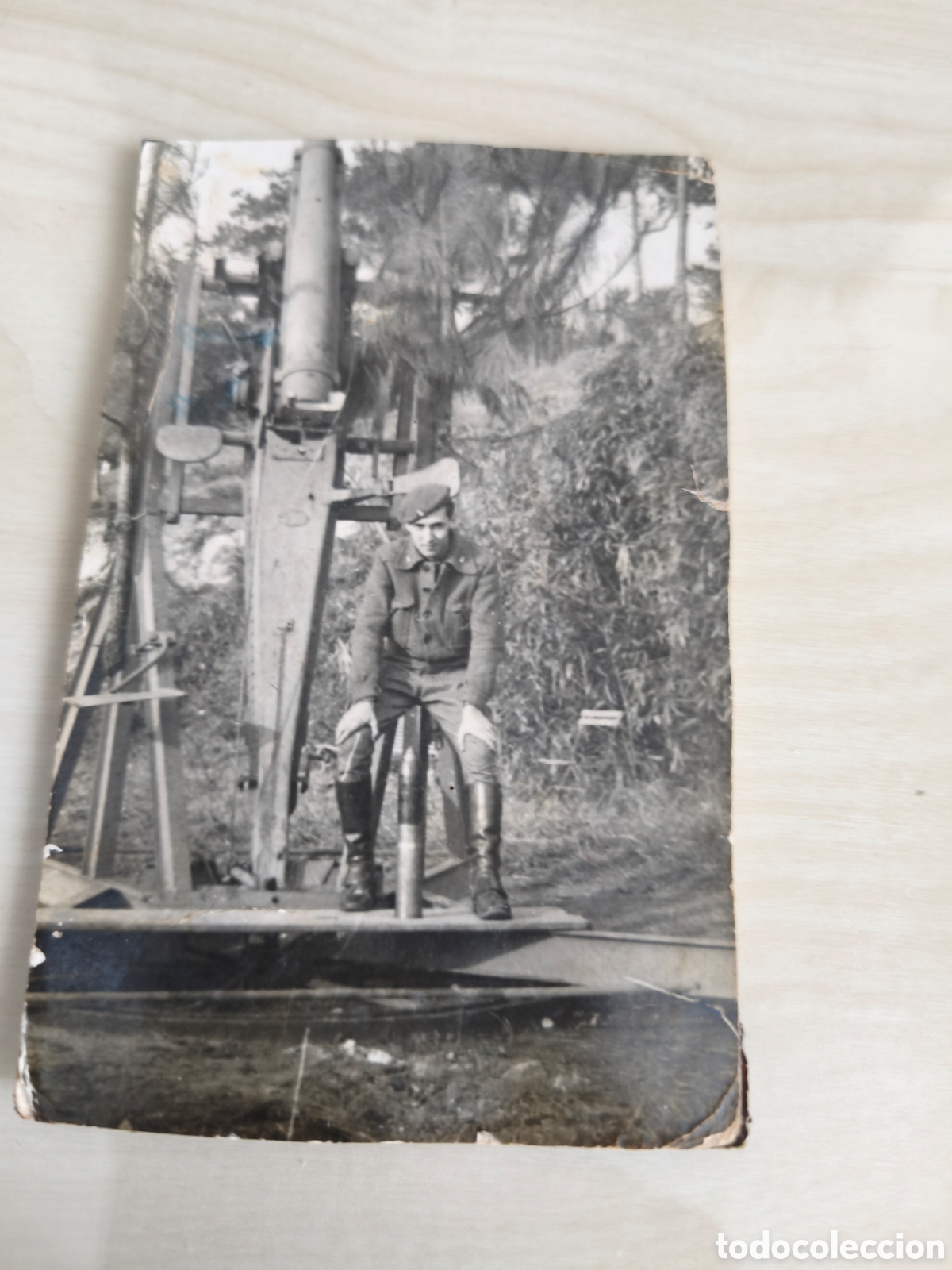 Militaria: Foto soldado Guerra Civil con ca&ntilde;&oacute;n y munici&oacute;n