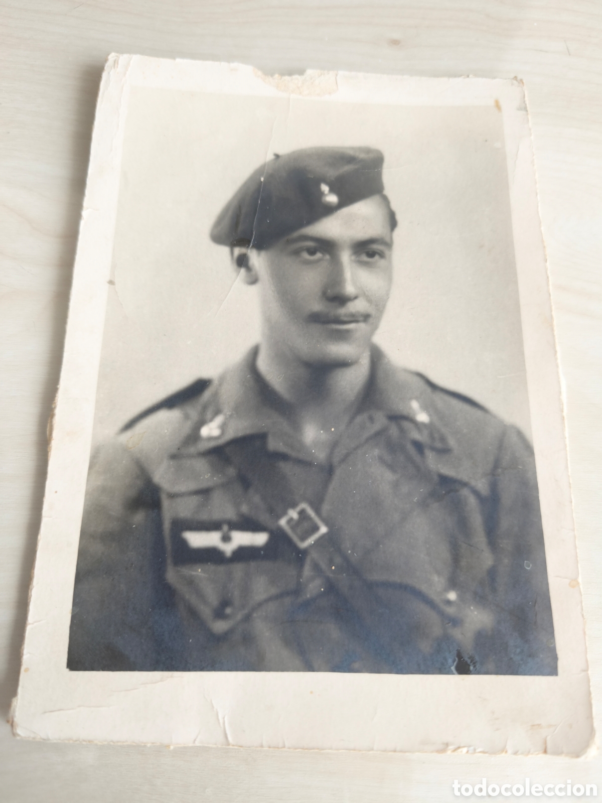 Militaria: Foto guerra Civil , requet&eacute; aviador. Tama&ntilde;o postal. Despegada del album