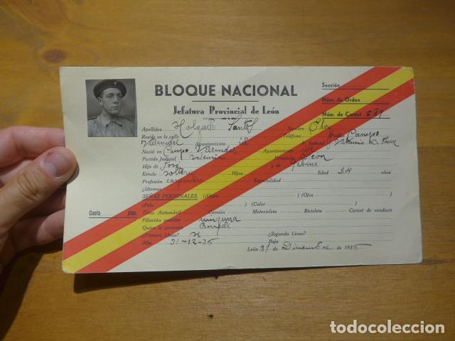 Militaria: Antiguo carnet Bloque Nacional de Guerra civil de 1936, Leon. Original.