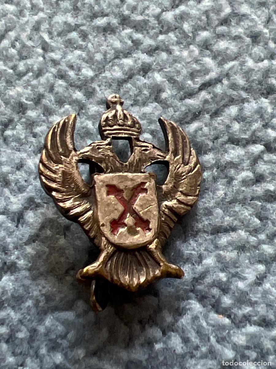 Militaria: Magnifico emblema carlista cruz borgo&ntilde;a esmaltado guerra civil