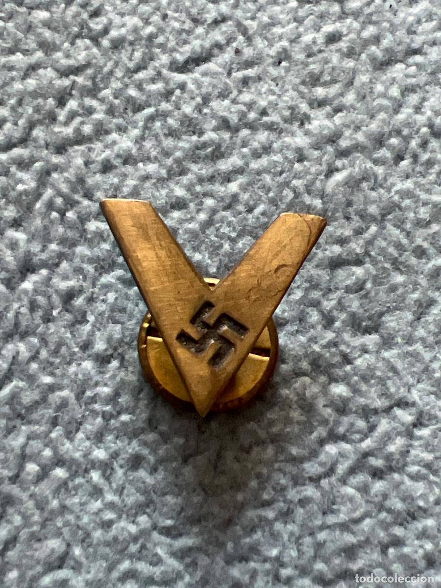 Militaria: Pin Division Azul. Victoria