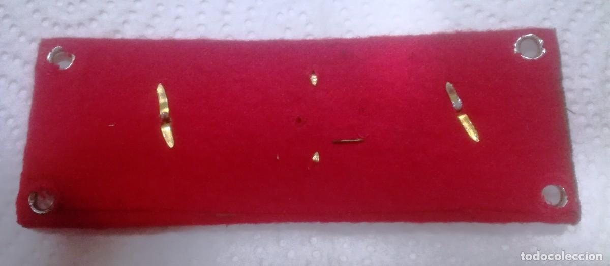 Militaria: GALLETA DE PECHO DE ARTILLERIA, GUERRA CIVIL