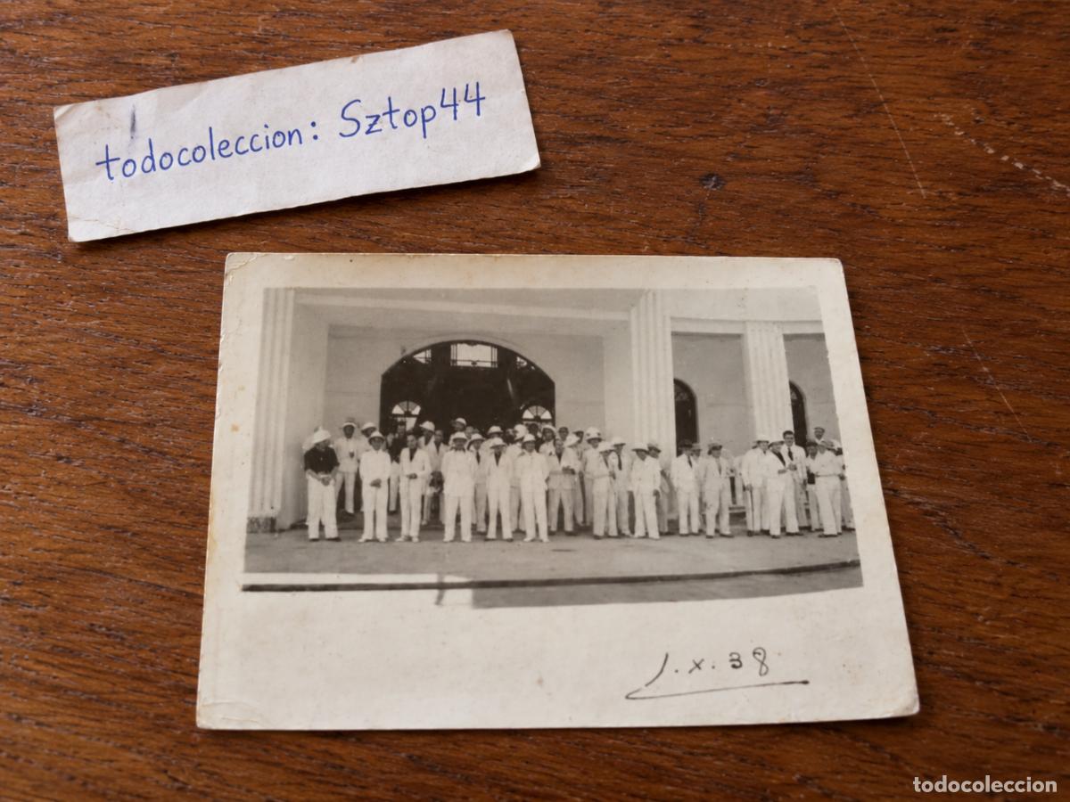 Militaria: Antigua Fotograf&iacute;a Guerra Civil 1938 - Grupo con Uniforme Blanco y Salacot