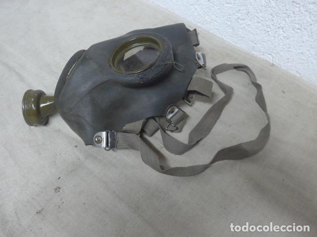 Militaria: Antigua mascara de gas de fabricacion catalana republicana de guerra civil, copia de checa.