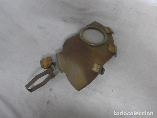 Militaria: Antigua mascara de gas belga original de Guerra civil, Belgica. Antigas.
