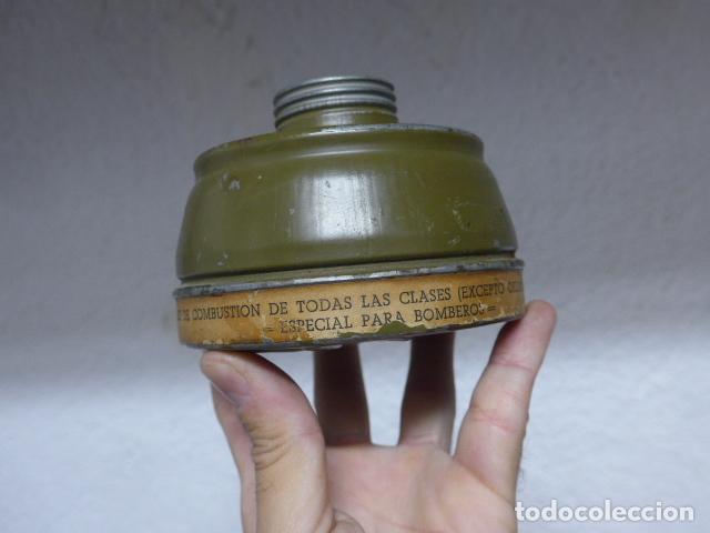 Militaria: Antiguo filtro de mascara de gas espa&ntilde;ola DAGSA especial para BOMBEROS. Antigas.