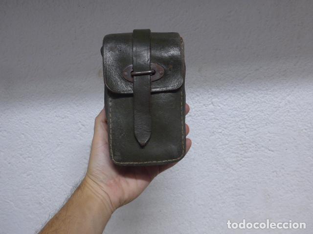 Militaria: Antigua rara cartuchera militar italiana de guerra civil a identificar. Italia, CTV.