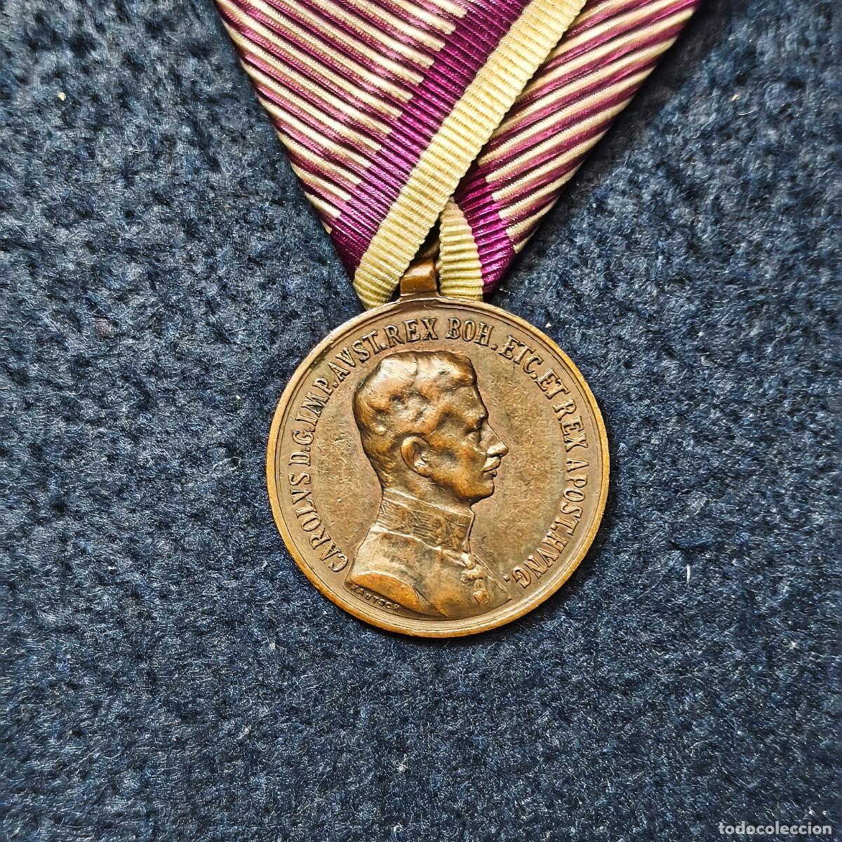 Militaria: MEDALLA AL VALOR CATEGORIA BRONCE. FRANCISCO JOSE I