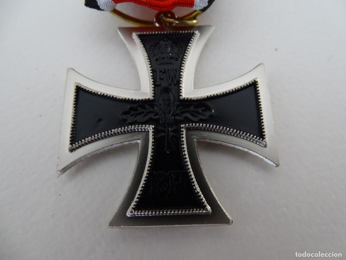 Militaria: Cruz hierro con cinta