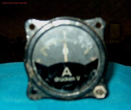 Militaria: Amper&iacute;metro FL 32502-7 - Foto 1