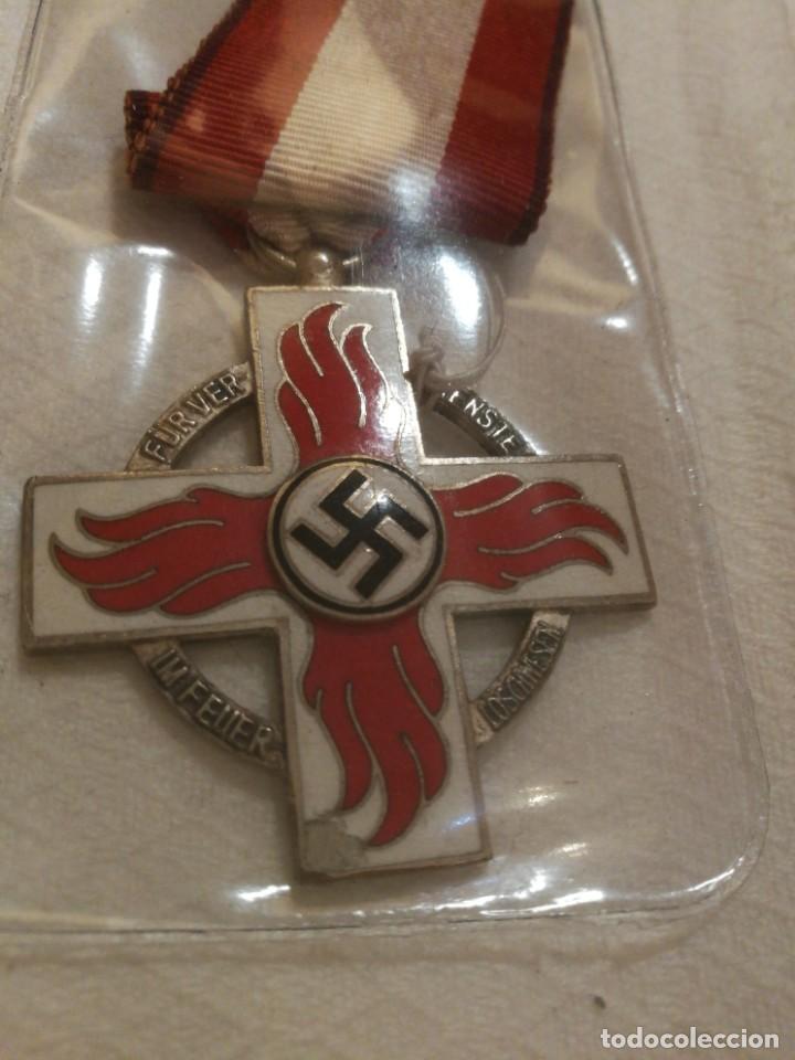 Militaria: Cruz de servicios de bomberos - Foto 1