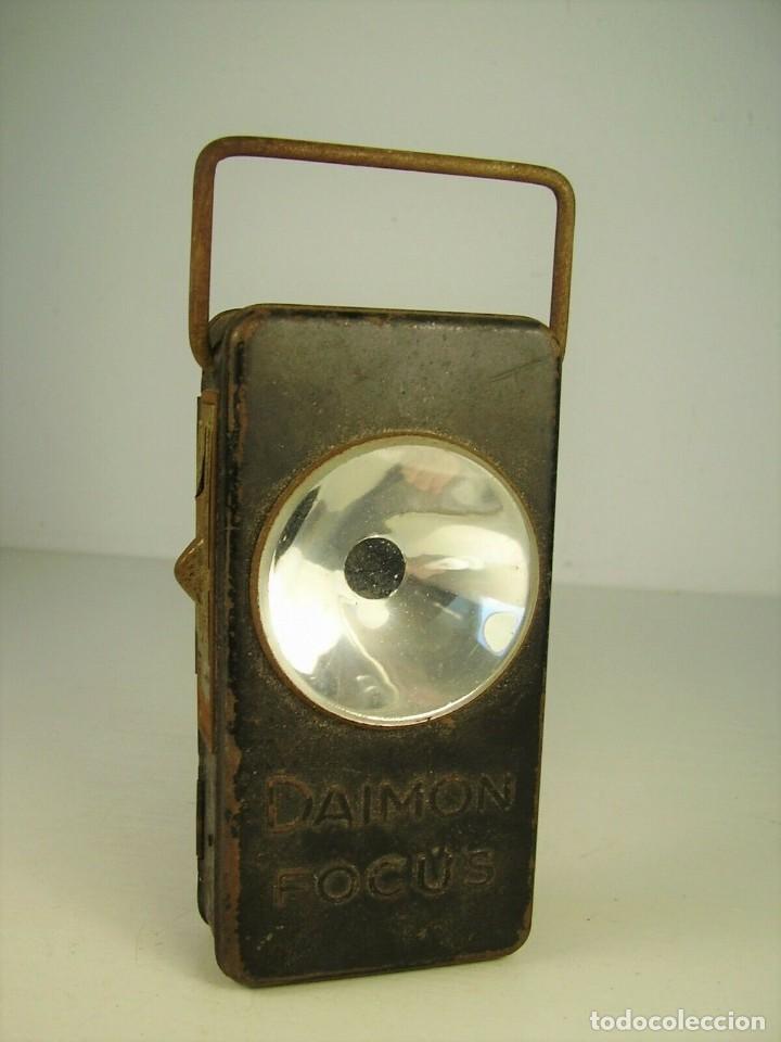 Militaria: Linterna Daimon. 1940 - Foto 1
