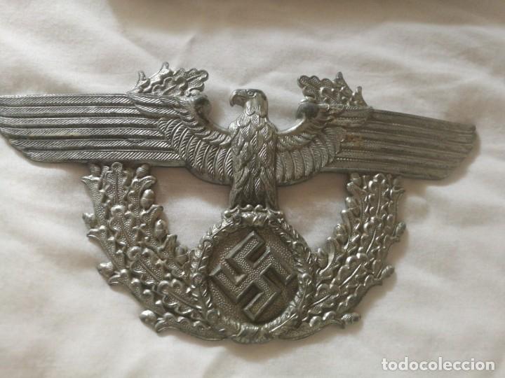 Militaria: Aguila de tschako de Policia - Foto 1
