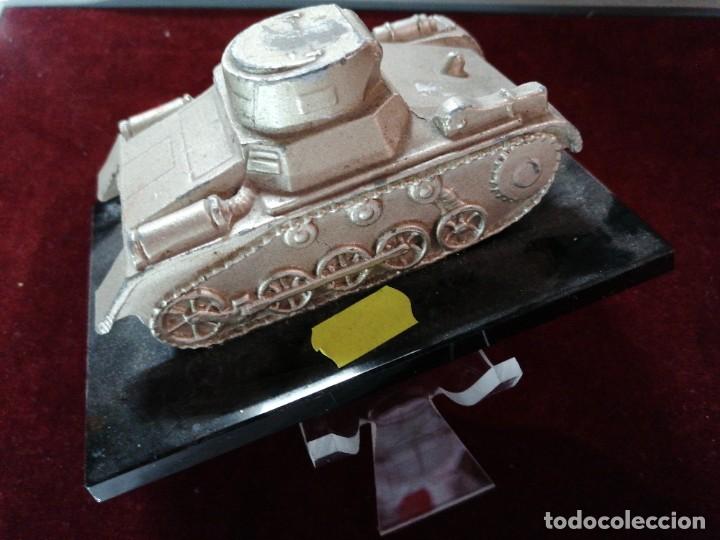 Militaria: Pisapapeles aleman panzer 1 - Foto 1