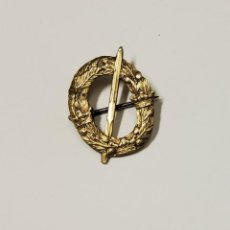 Militaria: DISTINTIVO PLATA DE ESQUIADOR DE 1ª CLASE.EJERCITO DE SUECIA DE 1941..SEGUNDA GUERRA MUNDIAL.