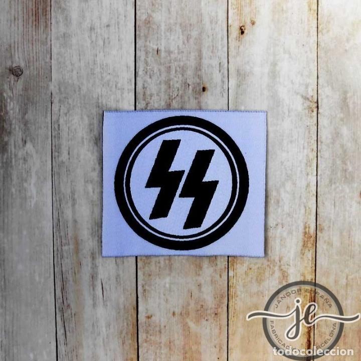 Militaria: Distintivo de pecho para camisetas de deporte, Waffen SS
