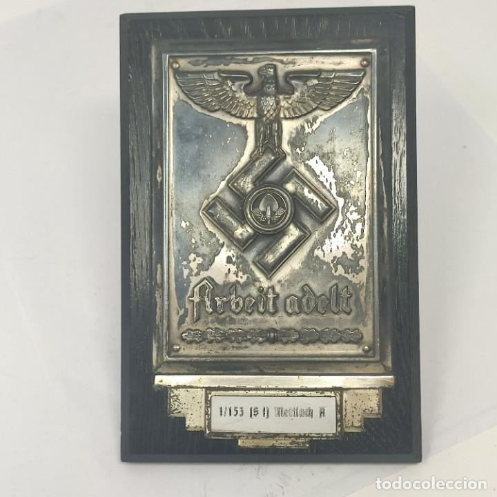 Militaria: Placa Arbeit Adelt - Foto 1