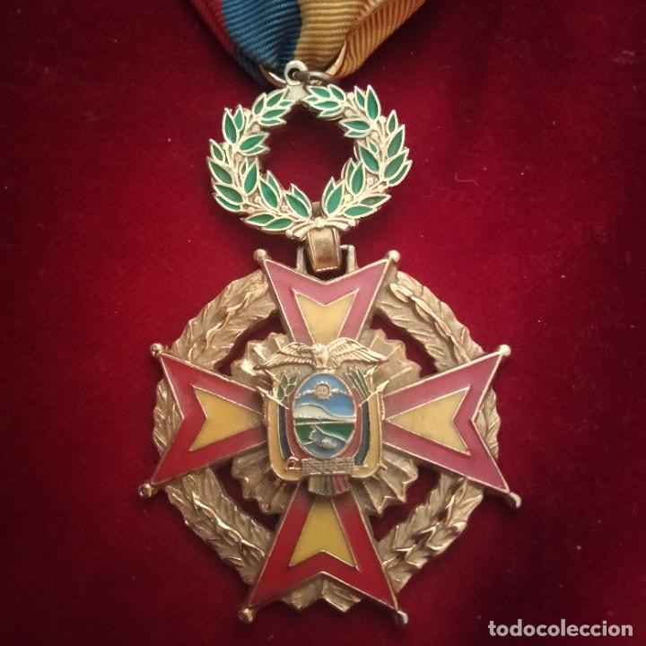 Militaria: Medalla ecuatoriana - Foto 2