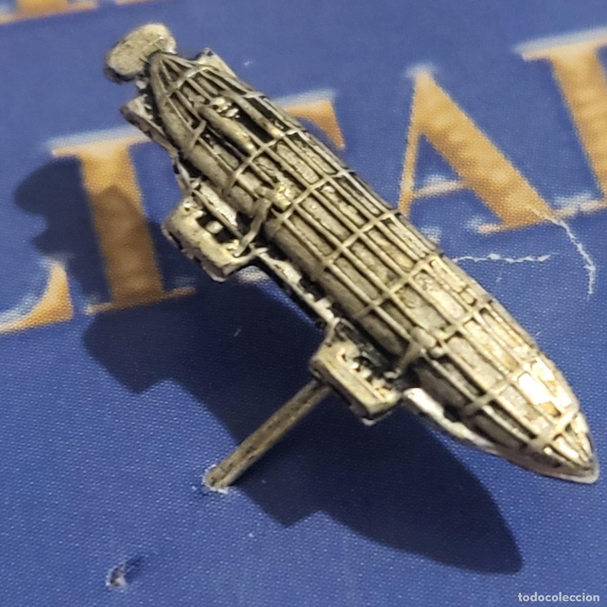 Militaria: Distintivo alem&aacute;n Zeppelin - Foto 1