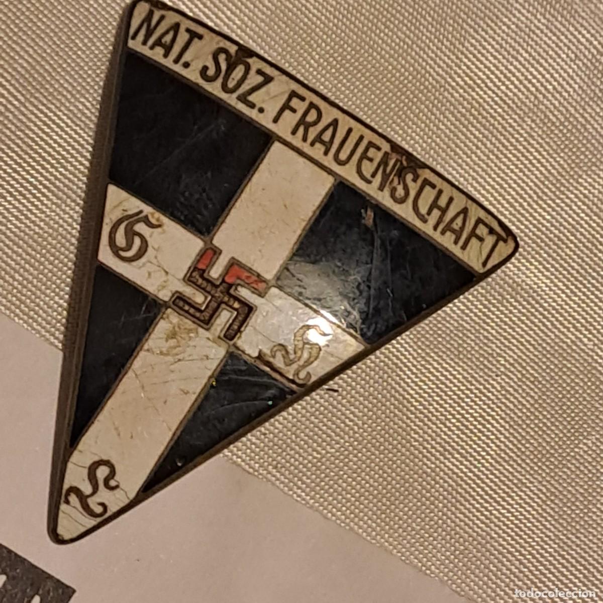 Militaria: Distintivo aleman de NSDAP - Foto 1