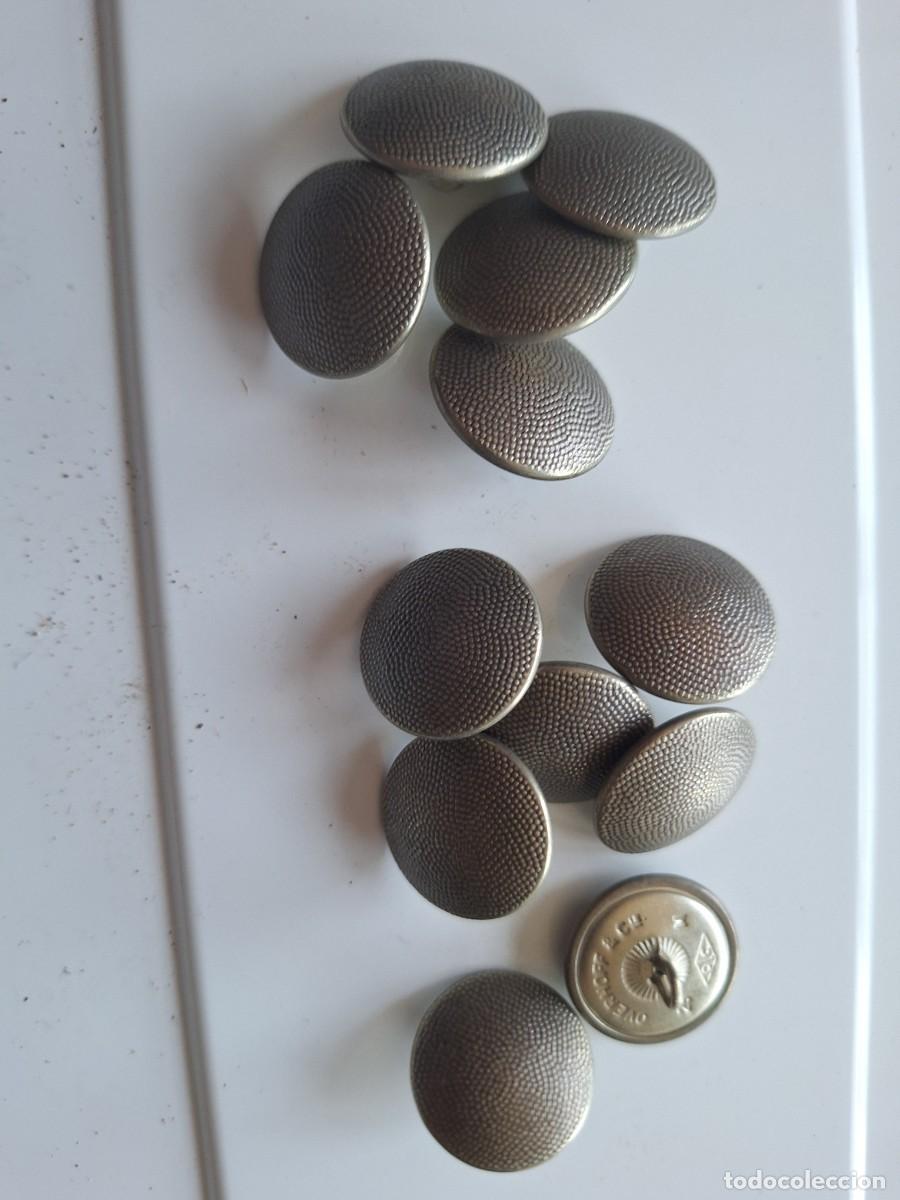 Militaria: 12 botones de abrigo alem&aacute;n - Foto 1