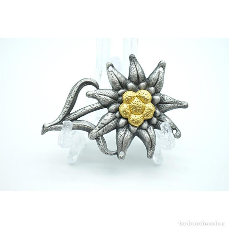 Militaria: Insignia Edelweiss alemana - SEGUNDA GUERRA MUNDIAL