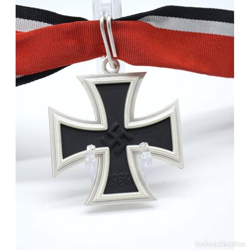 Military Antiques: CRUZ DE CABALLERO DE LA CRUZ DE HIERRO CON HOJAS DE ROBLE FABRICADA EN 3 PIE- SEGUNDA GUERRA MUNDIAL