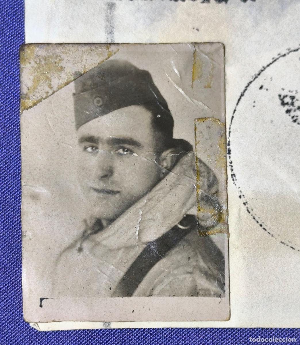 Militaria: Documentos y fotograf&iacute;as de la divisi&oacute;n azul. Diferentes &eacute;pocas. Sali&oacute; todo en Barcelona.
