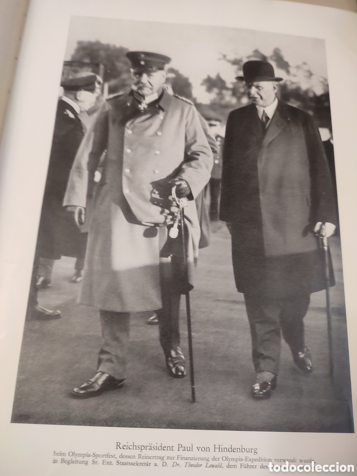 Militaria: &Aacute;lbum de las olimpiadas del 32 - Foto 2