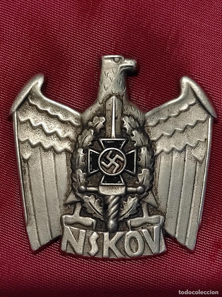 Militaria: Escudo de &aacute;guila NSKOV - Foto 1