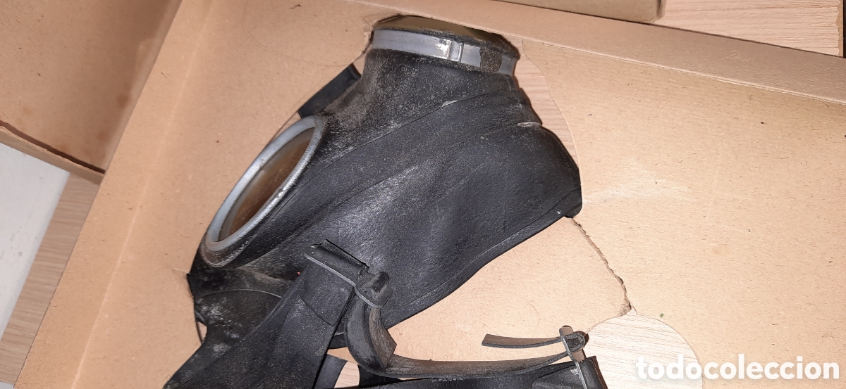 Military Antiques: M&aacute;scara de gas alemana volksgasmaske vm 40 con caja III Reich