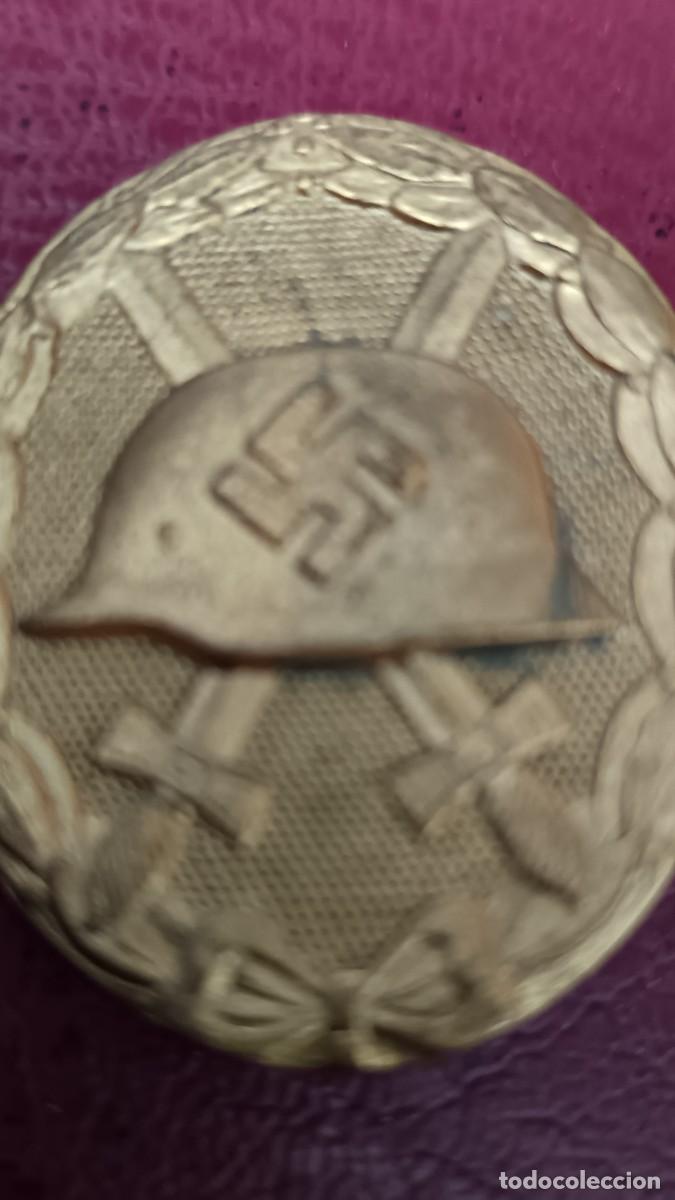 Militaria: Distintivo Herido en oro - Foto 2