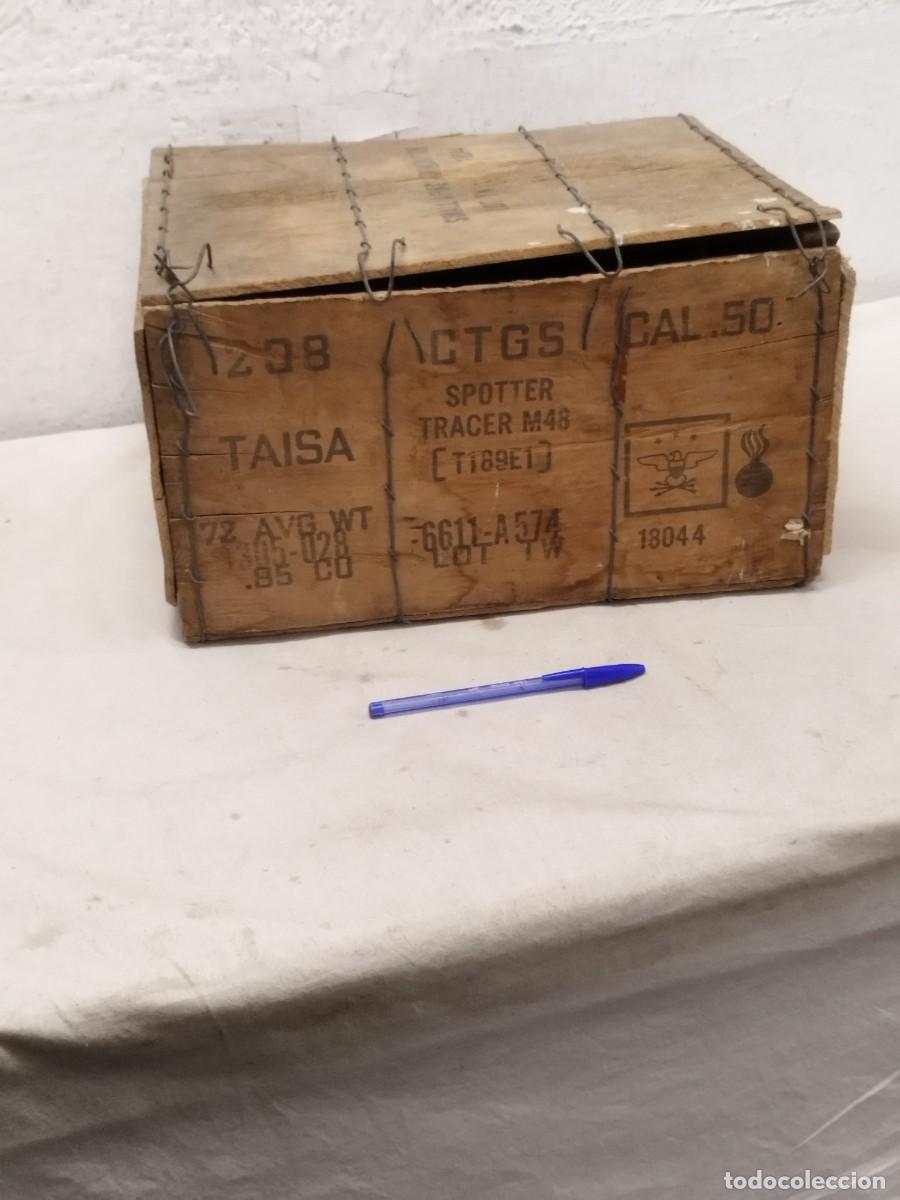 Military Antiques: Antigua gran caja militar americana, vacia. De municion cal 50 spotter tracer M 48 II guerra mundial