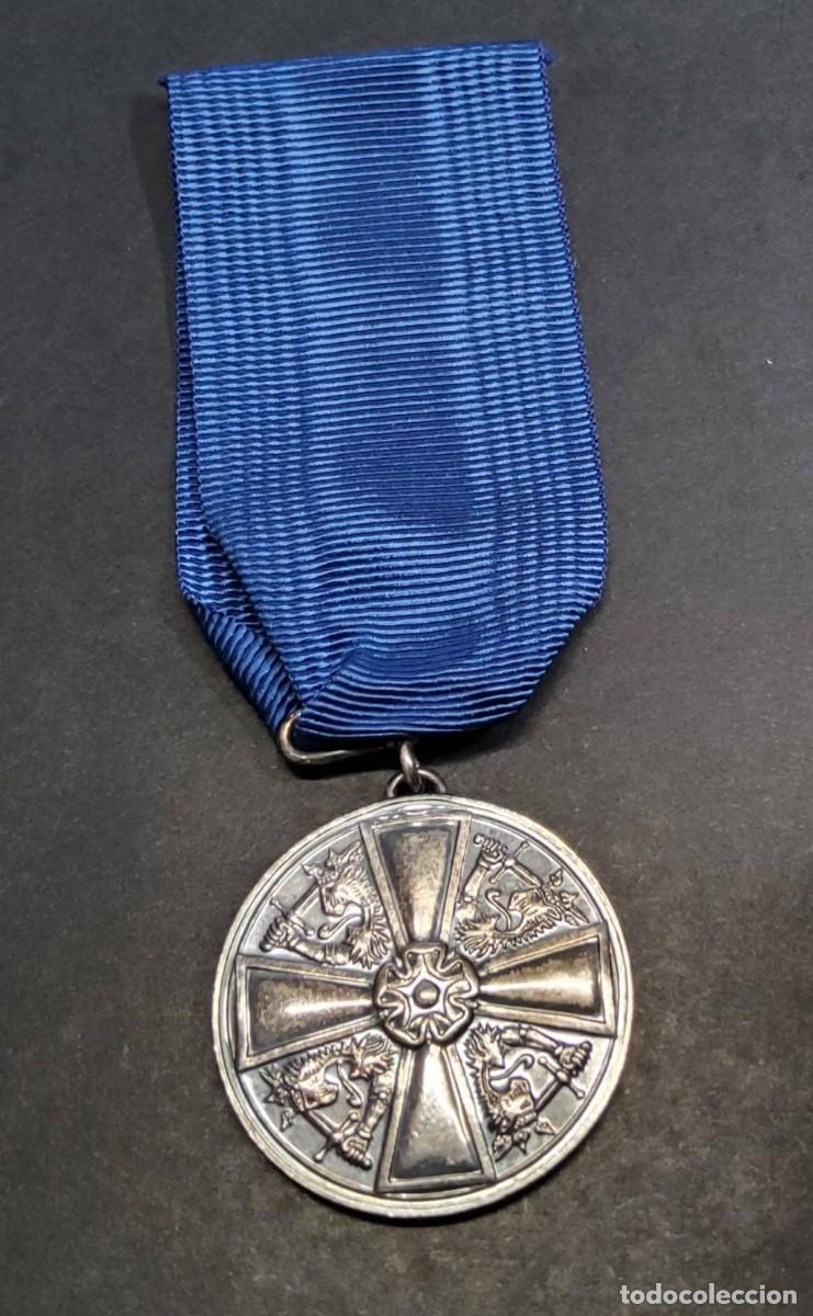 Militaria: MEDALLA DE PLATA.ORDEN DE LA ROSA BLANCA DE 2&ordf; CLASE DE FINLANDIA.2&ordf; GUERRA MUNDIAL.