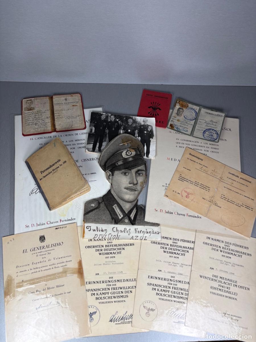 Militaria: Lote d&eacute; concesiones y documentos soldado divisi&oacute;n azul