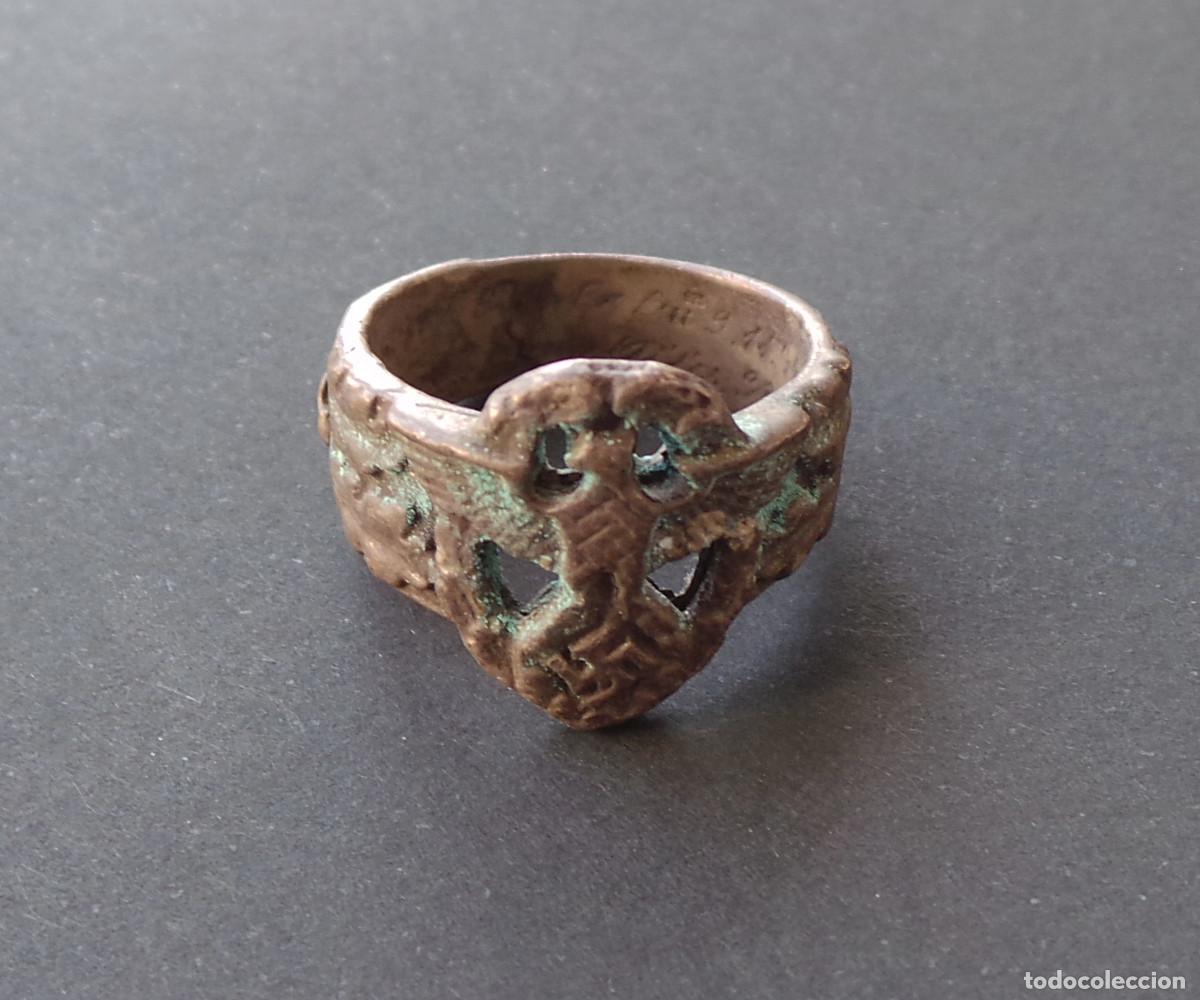 Militaria: ANILLO DE OFICIAL DE POLIC&Iacute;A DE LAS WAFTEN SS ALEMANAS DE LA SEGUNDA GUERRA MUNDIAL, PLATA DE LEY.