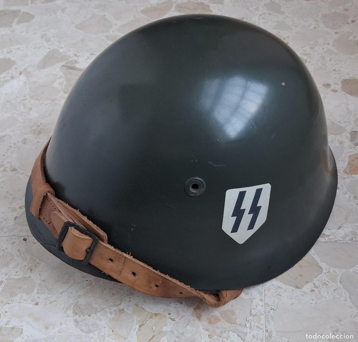 Militaria: REPRODUCCI&Oacute;N CASCO MODELO 33 ITALIANO, DE LAS WAFFEN SS, 29 DIVISI&Oacute;N GRANADEROS+FUNDA SPLINTER.