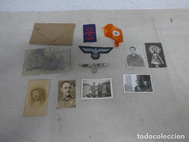 Militaria: Antiguo lote original de la Division Azul: estampas Rusia 1943, fotos, 2 aguila, bandera, parche...