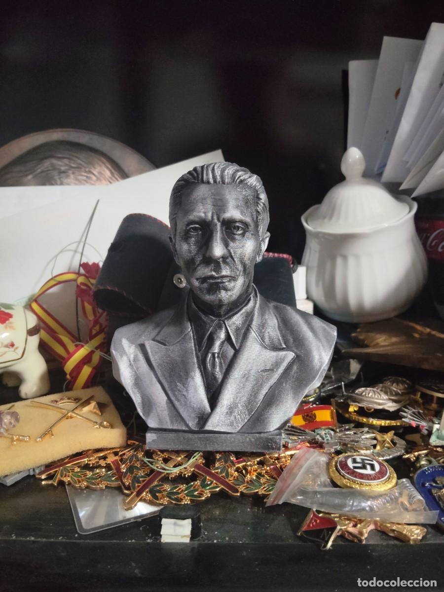 Militaria: Busto de Goebbels L&iacute;der nazi