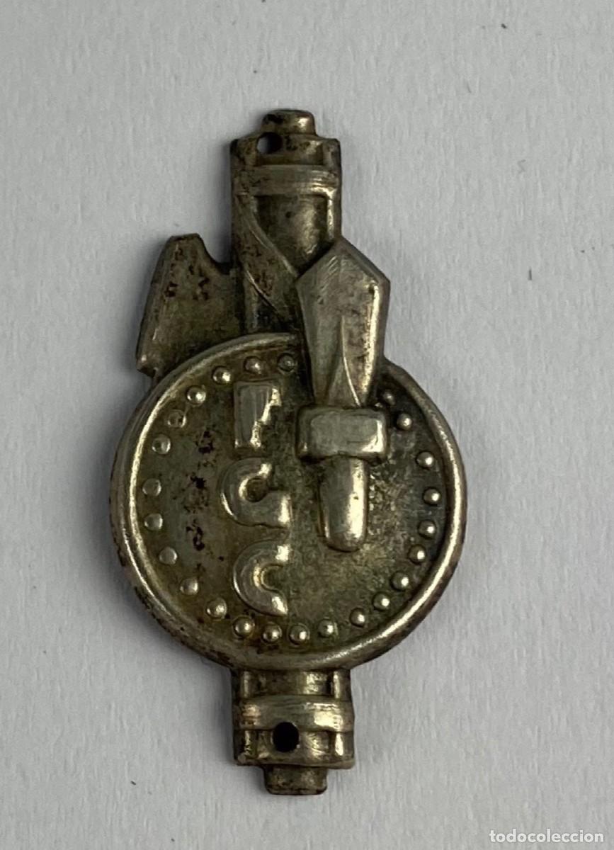 Militaria: Italia insignia para gorra o Fez de la Juventud Fascista Italiana FGC Giovent&ugrave; Italiana del Littorio