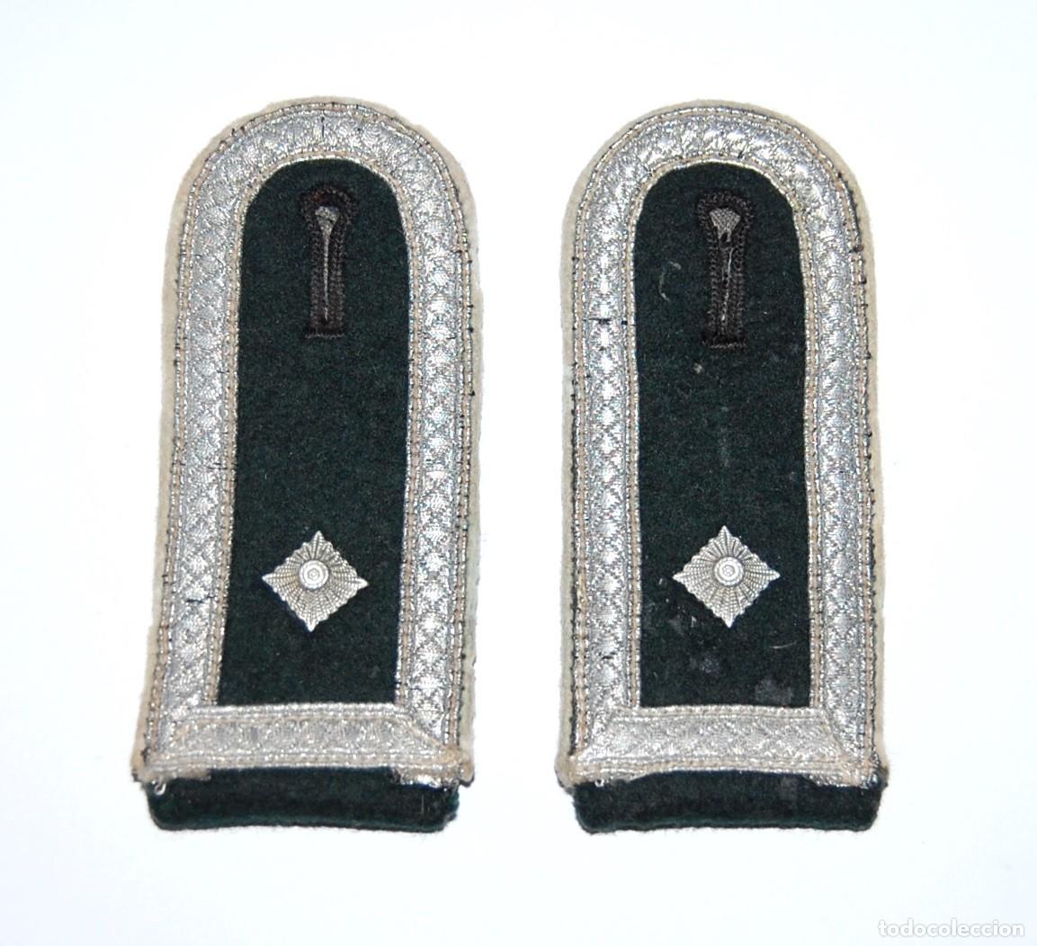Militaria: CHARRETERAS DE FELDWEBEL DE REGIMIENTO DE INFANTERIA DE LA WEHRMACHT-WWII