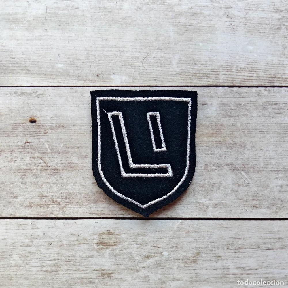 Military Antiques: Insignia de brazo SS 1a Letona 15a divisi&oacute;n