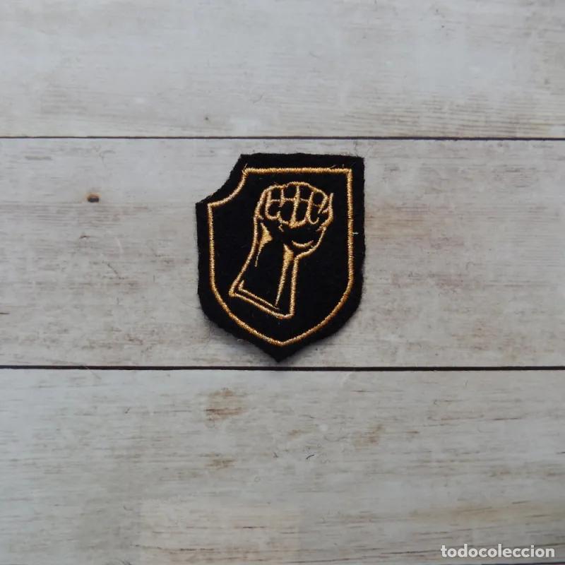 Militaria: Insignia de brazo oficiales SS G&ouml;tz von Berlichingen 17a divisi&oacute;n Panzer