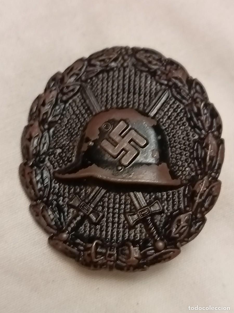 Militaria: Distintivo de Herido modelo Legi&oacute;n C&oacute;ndor
