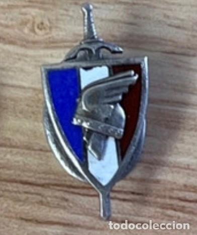 Militaria: Insignia ORIGINAL de la Legi&oacute;n Francesa de Combatientes. Vichy