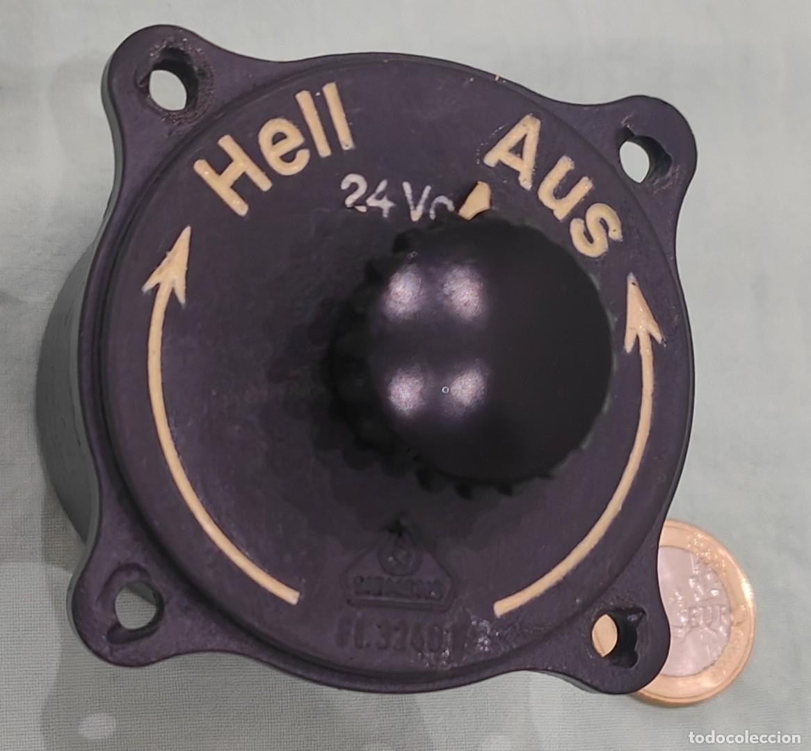 Militaria: Messerschmitt Bf 109 instrumento repro cabina ,Interruptor regulador Luz Cabina