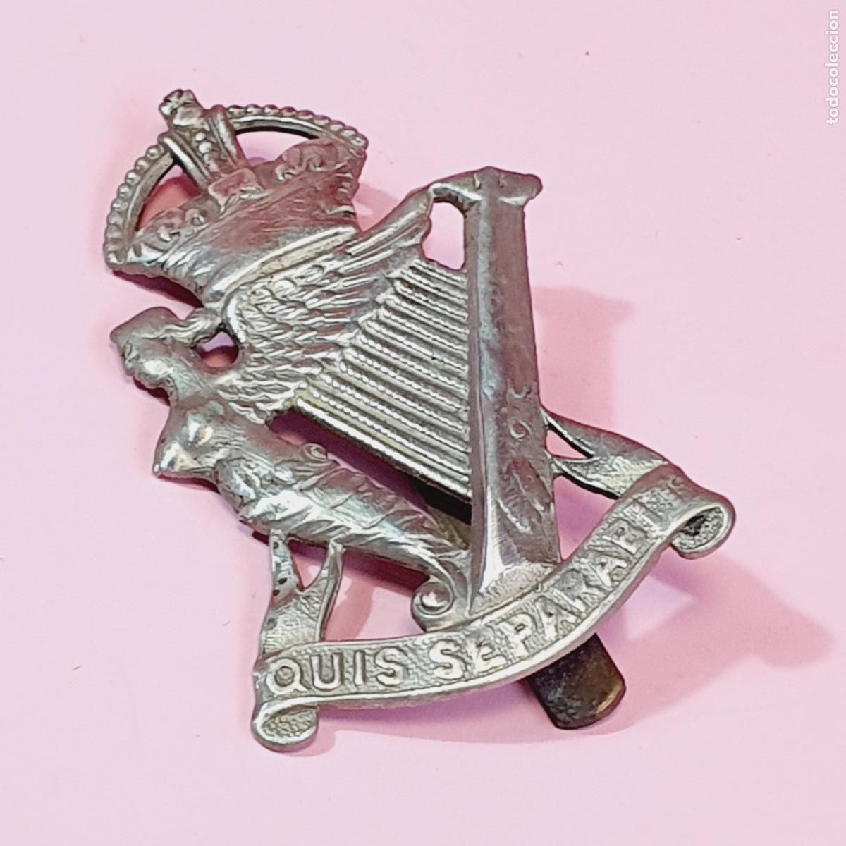 Militaria: INSIGNEA DE GORRA-ROYAL ULSTER RIFLES-SEGUNDA GUERRA MUNDIAL-VER FOTOGRAF&Iacute;AS.